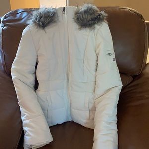White hooded faux fur Aeropostale size Medium
